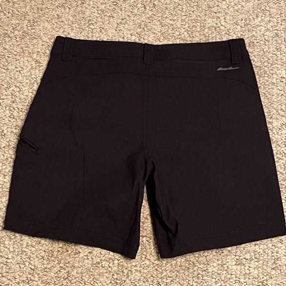 NWOT Eddie Bauer Women’s Rainier Hiking Cargo Water repellent shorts size 4 - Picture 11 of 14